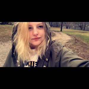 Meet your Posher, Briana